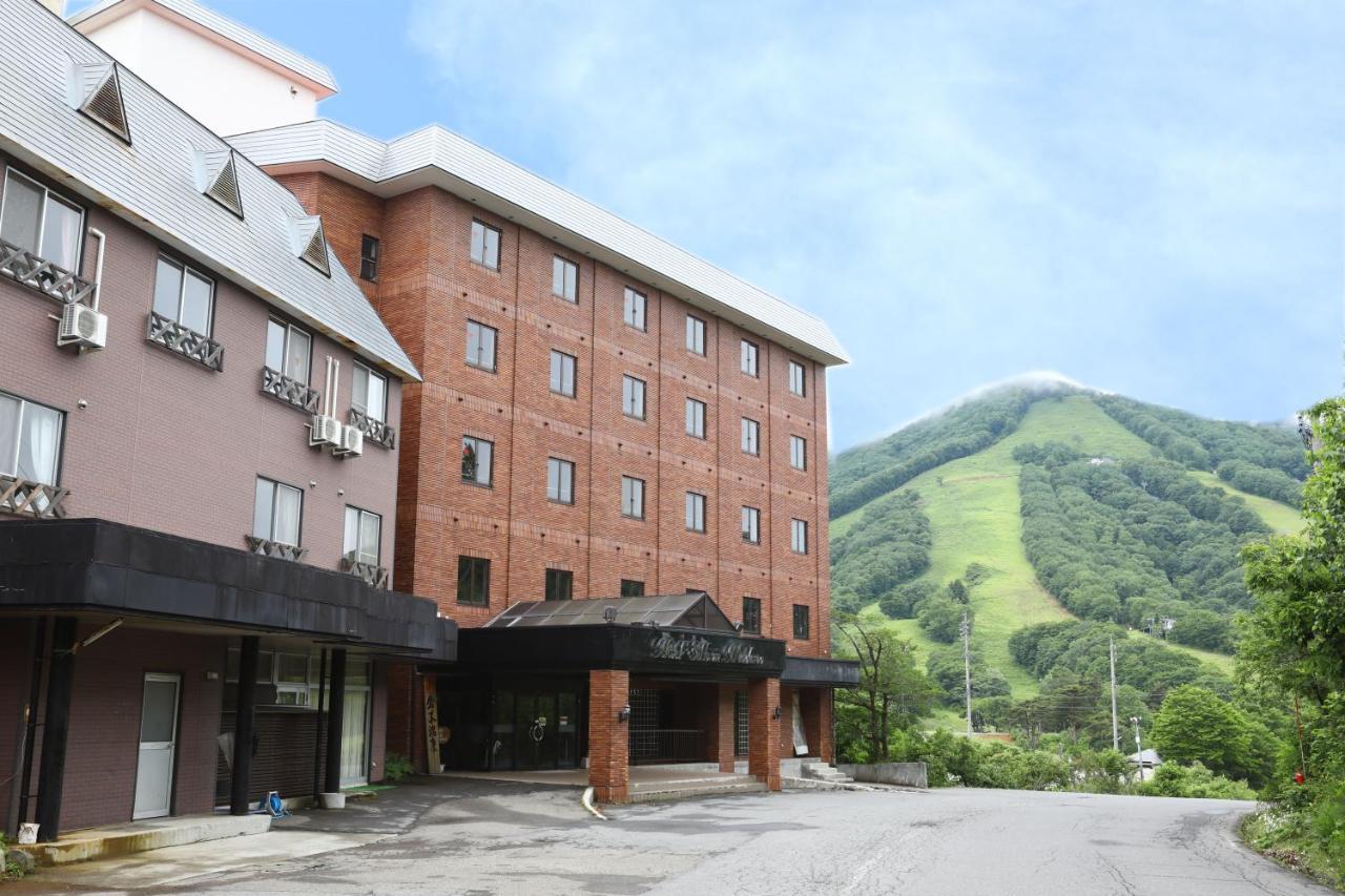 Hotel Silk Inn Madarao Iiyama Екстер'єр фото
